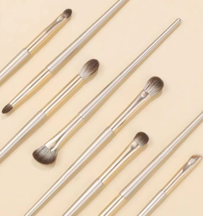 MCOIKY® Soft-bristle eyeshadow brush